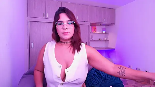 Snapshot of Shenoa1 chatting on March 2025 08:26:02 PM Shenoa1 online show from March 2025 08:26:02 PM