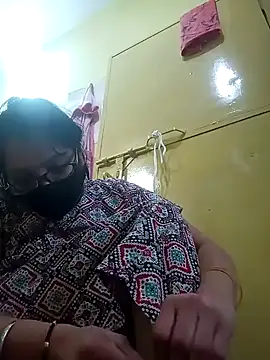 Snapshot of heenage chatting on January 2025 08:54:02 AM heenage online show from January 2025 08:54:02 AM