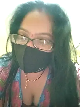 Snapshot of heenage chatting on February 2025 03:44:01 AM heenage online show from February 2025 03:44:01 AM