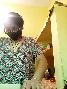 Snapshot of heenage chatting on March 2025 06:31:01 AM heenage online show from March 2025 06:31:01 AM