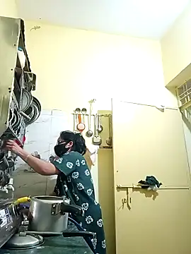 Snapshot of heenage chatting on March 2025 02:53:02 PM heenage online show from March 2025 02:53:02 PM