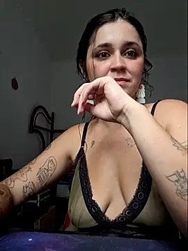 luuhcat09 online show from October 2025 05:58:02 PM