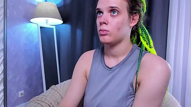 KIKI Krash online show from October 2025 10:05:02 AM