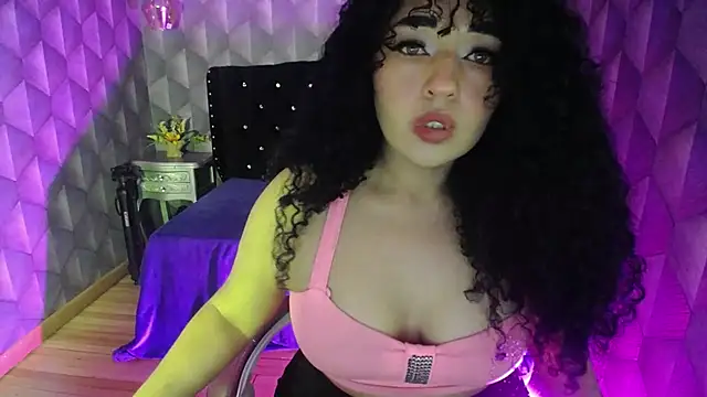 Sofiacowperx online show from February 2025 01:52:02 PM