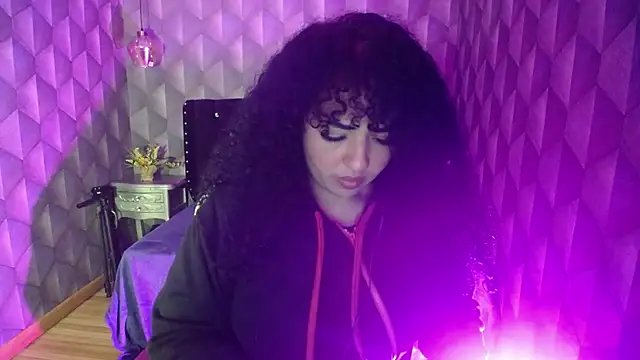 Sofiacowperx online show from February 2025 12:34:01 PM