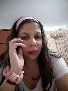 Carliina Soussa online show from November 2025 10:12:01 PM