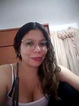 Carliina Soussa online show from December 2025 11:22:01 PM