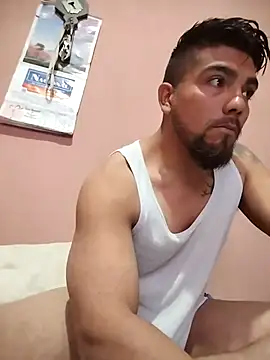alfredyy55 online show from March 2025 05:01:01 PM
