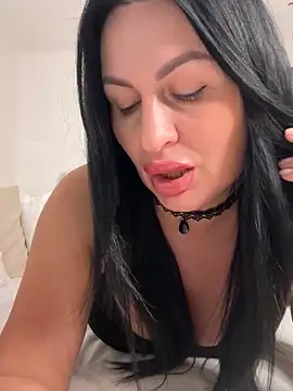 Helena7077 online show from November 2025 10:32:01 PM