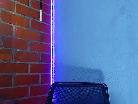 Leandro valenzuela online show from September 2025 12:23:01 AM