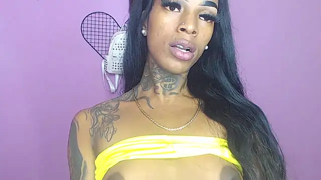 Snapshot of badgirls_cx chatting on December 2024 01:51:01 PM badgirls cx online show from December 2024 01:51:01 PM
