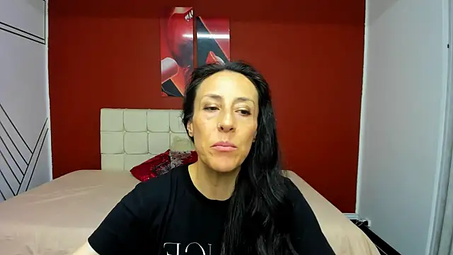 Abrillee1 online show from December 2024 02:06:02 AM