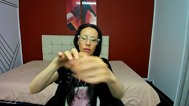 Abrillee1 online show from December 2024 05:10:02 AM