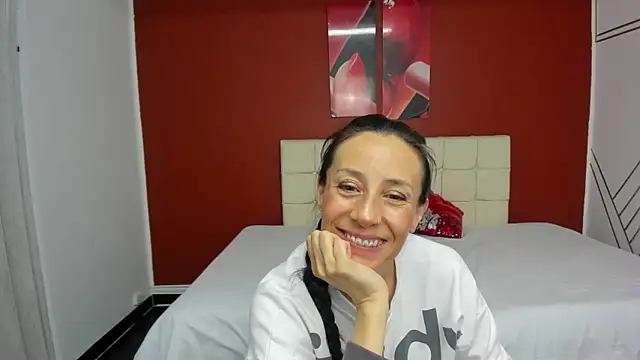 Abrillee1 online show from March 2025 10:31:02 PM