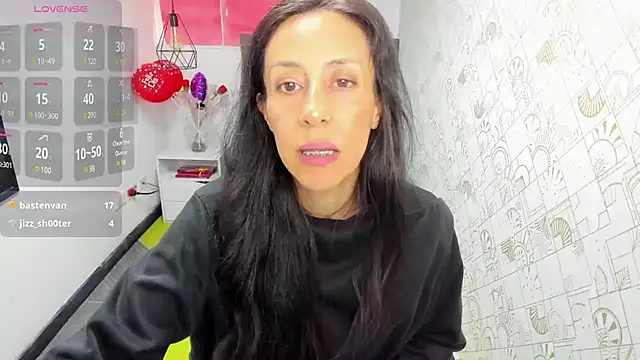 Abrillee1 online show from March 2025 07:25:01 PM