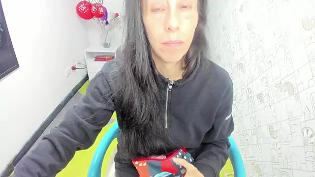 Abrillee1 online show from March 2025 11:45:02 AM