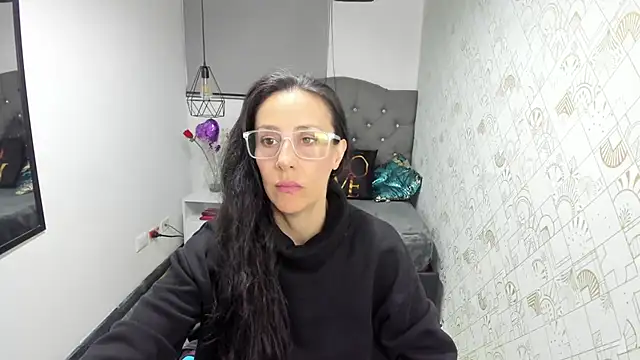 Abrillee1 online show from March 2025 03:43:01 AM