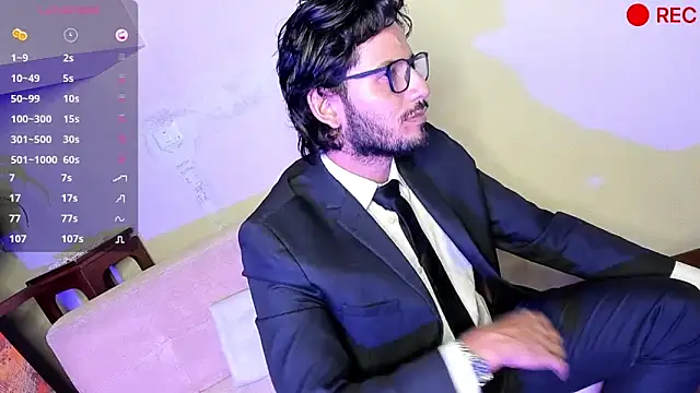 Nicholasrodrii online show from December 2024 10:37:01 PM