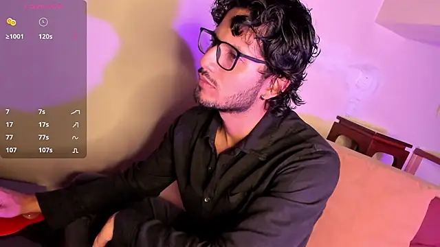 Nicholasrodrii online show from January 2025 10:13:01 PM