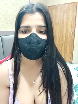 Snapshot of aaliya_bhattt chatting on January 2025 05:44:02 PM aaliya bhattt online show from January 2025 05:44:02 PM