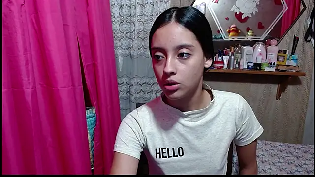 Lunawillis online show from February 2026 09:44:01 PM