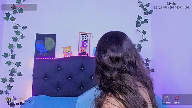 Mxss Honey online show from March 2025 02:01:02 AM