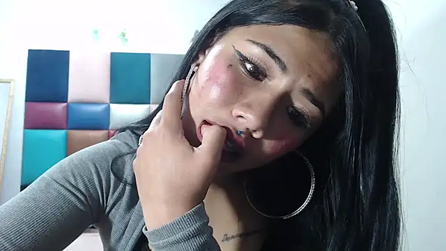 lily jamesx online show from January 2025 09:47:02 PM