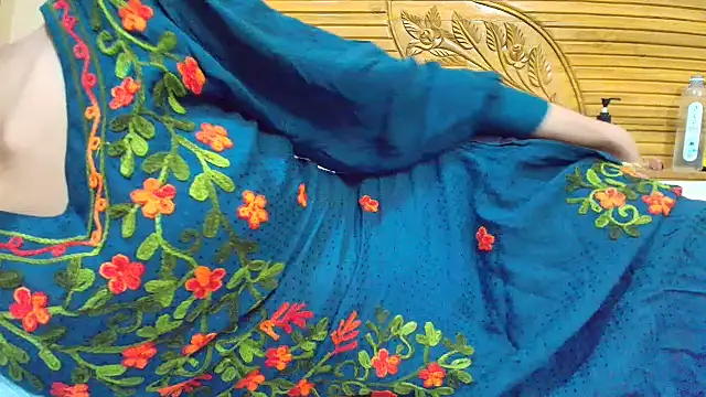 Srabontii online show from October 2025 09:38:02 PM