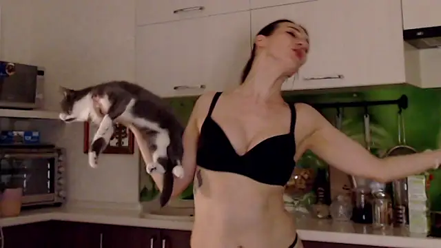 pepper milf online show from February 2025 07:41:01 PM