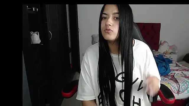 kayla k18 online show from January 2025 06:31:01 PM