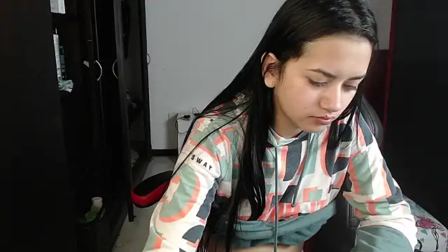 kayla k18 online show from February 2025 07:42:02 PM