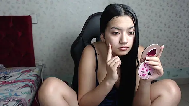 kayla k18 online show from March 2025 10:11:01 PM