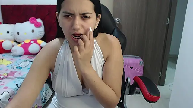 kayla k18 online show from February 2026 12:14:02 AM