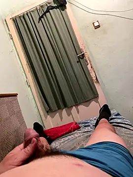 Snapshot of VerylittleDICK11 chatting on September 2025 08:35:01 AM VerylittleDICK11 online show from September 2025 08:35:01 AM