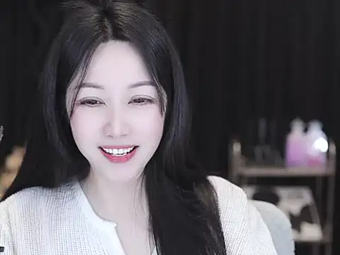 Nuyoah-77 online show from February 2026 02:15:01 PM