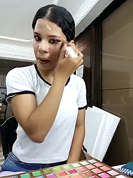 LadyAvalon online show from November 2025 06:19:02 PM