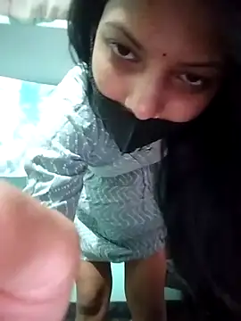 Snapshot of Hotty-Divya chatting on April 2026 07:41:01 AM Hotty-Divya online show from April 2026 07:41:01 AM