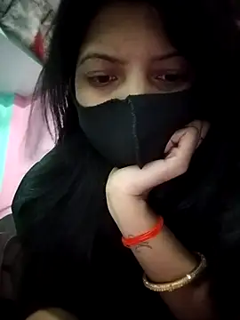 Snapshot of Hotty-Divya chatting on May 2026 02:41:01 AM Hotty-Divya online show from May 2026 02:41:01 AM