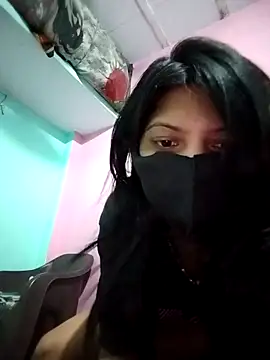Snapshot of Hotty-Divya chatting on May 2026 02:47:01 PM Hotty-Divya online show from May 2026 02:47:01 PM
