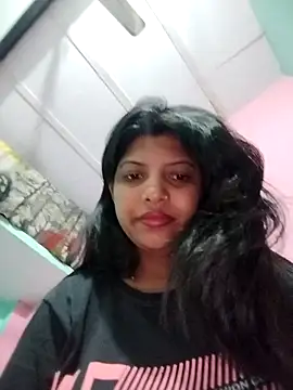 Snapshot of Hotty-Divya chatting on May 2026 02:51:02 AM Hotty-Divya online show from May 2026 02:51:02 AM