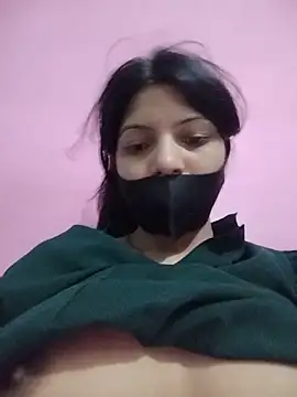 Snapshot of Hotty-Divya chatting on May 2026 03:02:02 AM Hotty-Divya online show from May 2026 03:02:02 AM