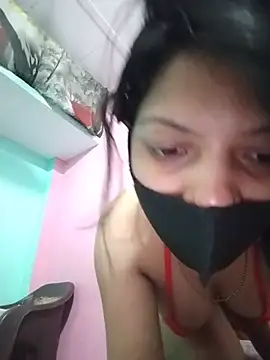 Snapshot of Hotty-Divya chatting on May 2026 04:07:02 AM Hotty-Divya online show from May 2026 04:07:02 AM