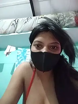 Snapshot of Hotty-Divya chatting on May 2026 03:24:02 AM Hotty-Divya online show from May 2026 03:24:02 AM