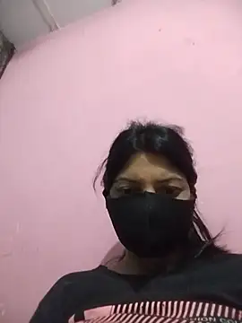 Snapshot of Hotty-Divya chatting on May 2026 02:33:01 PM Hotty-Divya online show from May 2026 02:33:01 PM