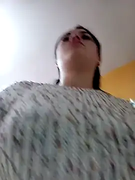 Lesly 10- online show from March 2025 06:44:02 PM