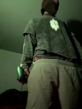 SluttyLyfe4L online show from December 2025 01:18:02 PM