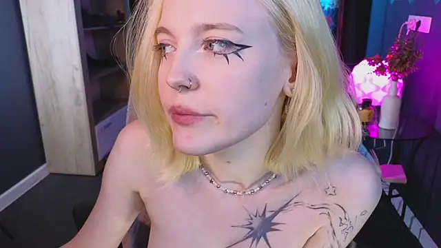 Snapshot of Crackling_Tatii chatting on December 2024 04:57:01 AM Crackling Tatii online show from December 2024 04:57:01 AM