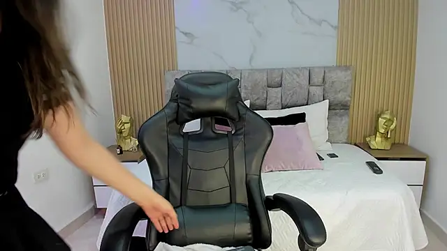 Snapshot of Khalifa_fletcher chatting on January 2025 08:35:01 PM Khalifa fletcher online show from January 2025 08:35:01 PM