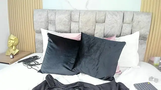 Snapshot of Khalifa_fletcher chatting on February 2025 12:58:02 AM Khalifa fletcher online show from February 2025 12:58:02 AM