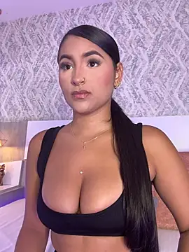 AishaPeyton online show from September 2025 05:50:01 PM